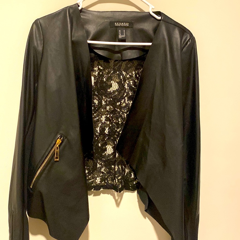 Revamped, size M, light black leather jacket, worn twice before.